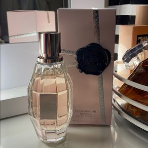 Viktor & Rolf Flowerbomb Bloom